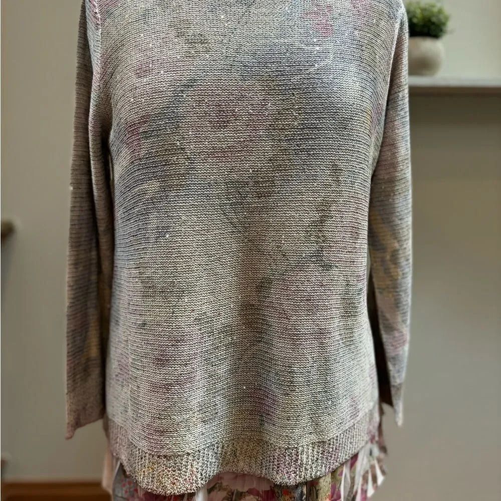Sioni NWT double layered muted floral print lightweight scoop neck sweater tan M